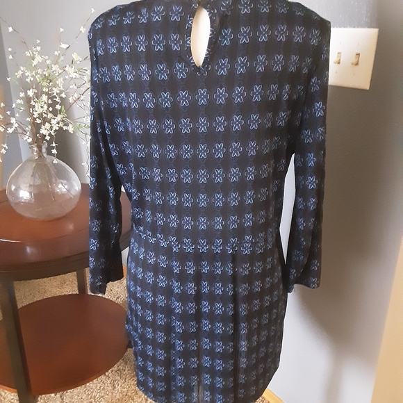 Patterned Tunic - Picture 3 of 5